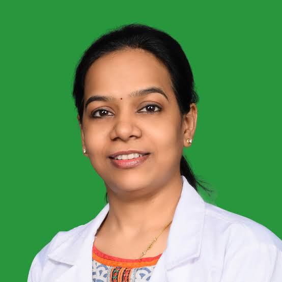 Dr Naveena Karthikeyan